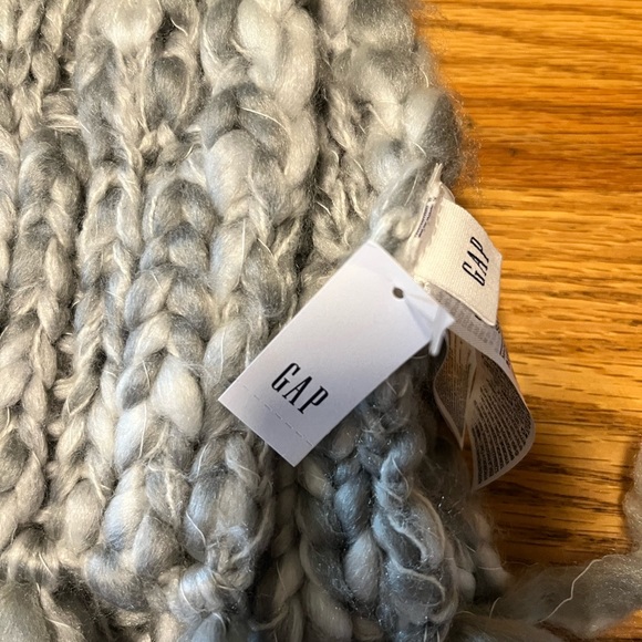 GAP KNITTED SCARF - Picture 2 of 7